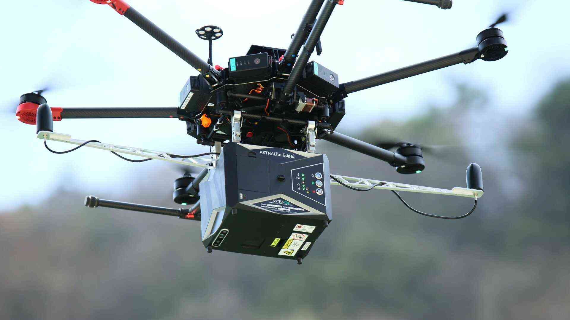UAV搭載型グリーンレーザースキャナー（水中測量）